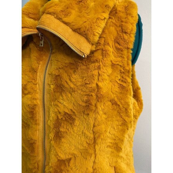 Marc New York Faux Fur Golden Rod Front Zip Vest Silky Lined Super Soft Size XL - Picture 3 of 9